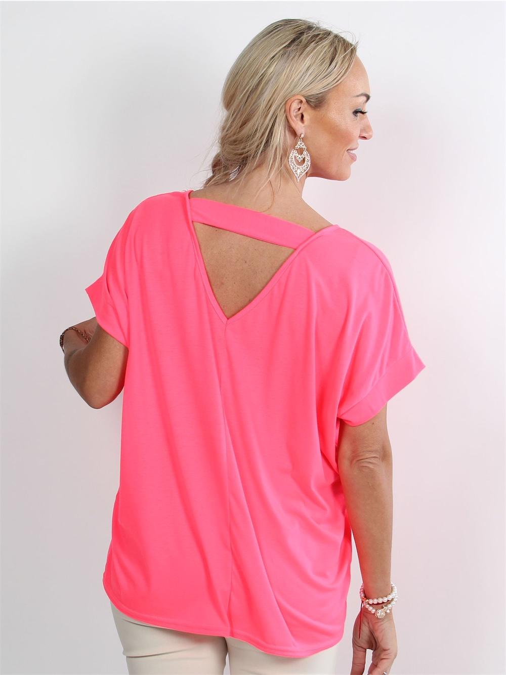 Elodie - Armygrøn t-shirt med lille V i ryggen